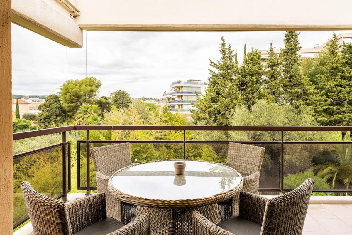 Mi Casa Tu Casa - Pg Apartment Кан Екстериор снимка